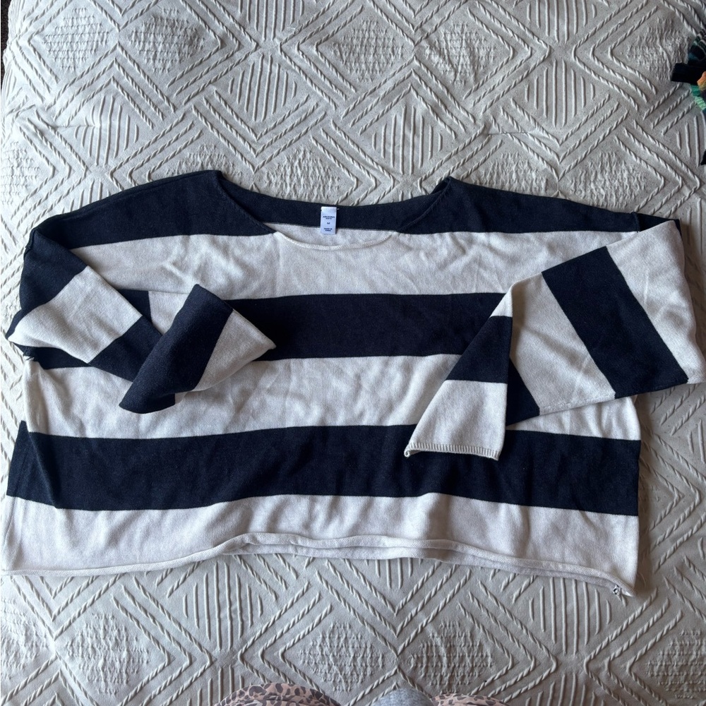 Arizona Jean conStriped Women's Off the Shoulder Sweater navy and white stripes